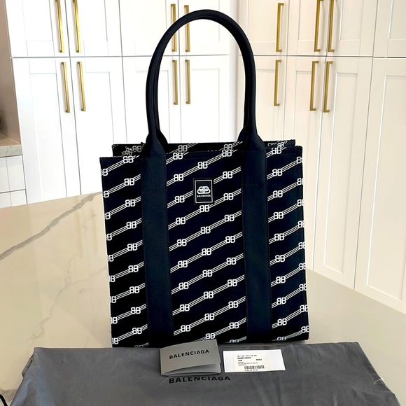 Balenciaga Handbags - Balenciaga logo tote